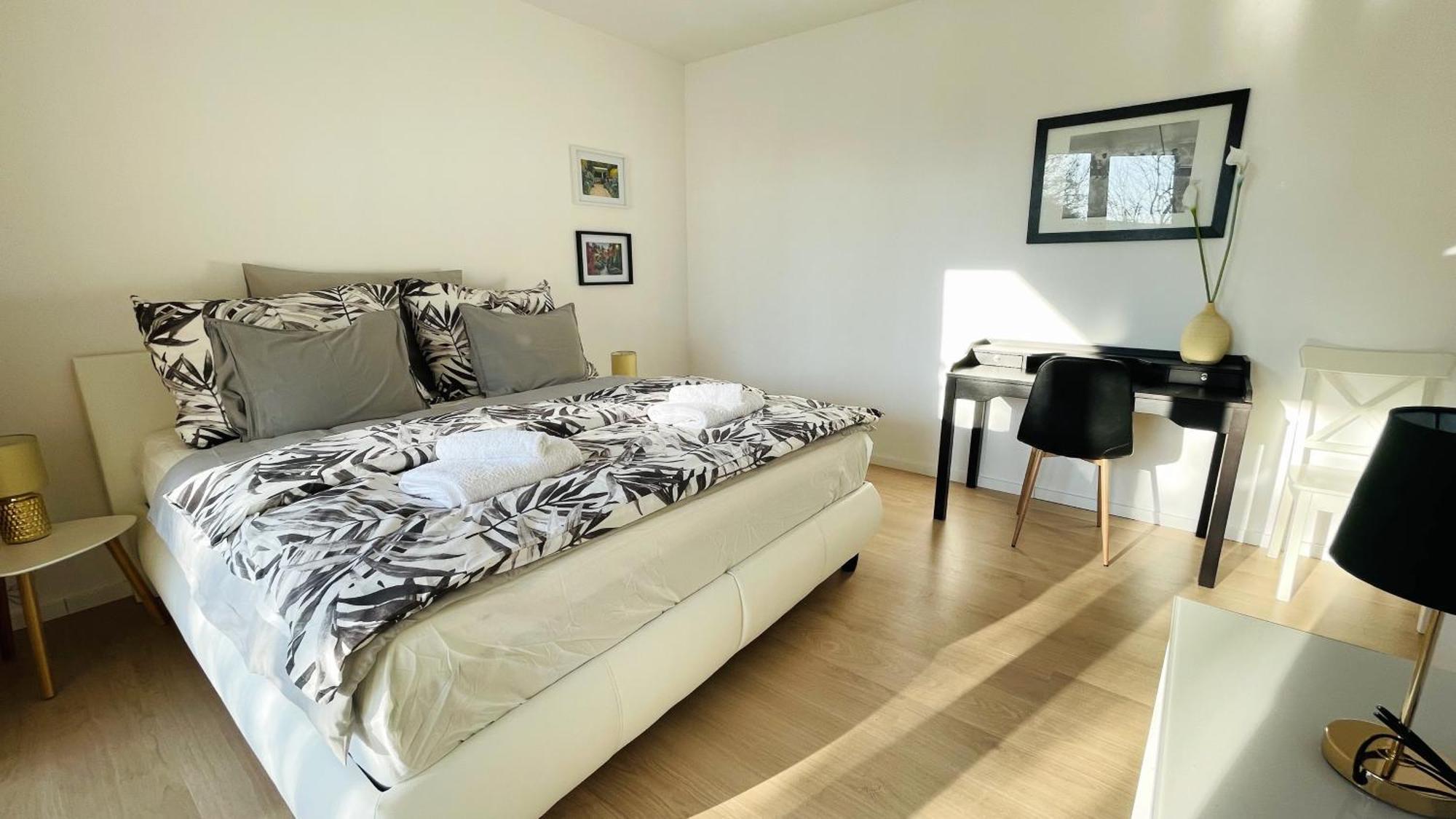 House Flow, 3 Room With Terrace, Free 2 Parking Bratislava Eksteriør billede
