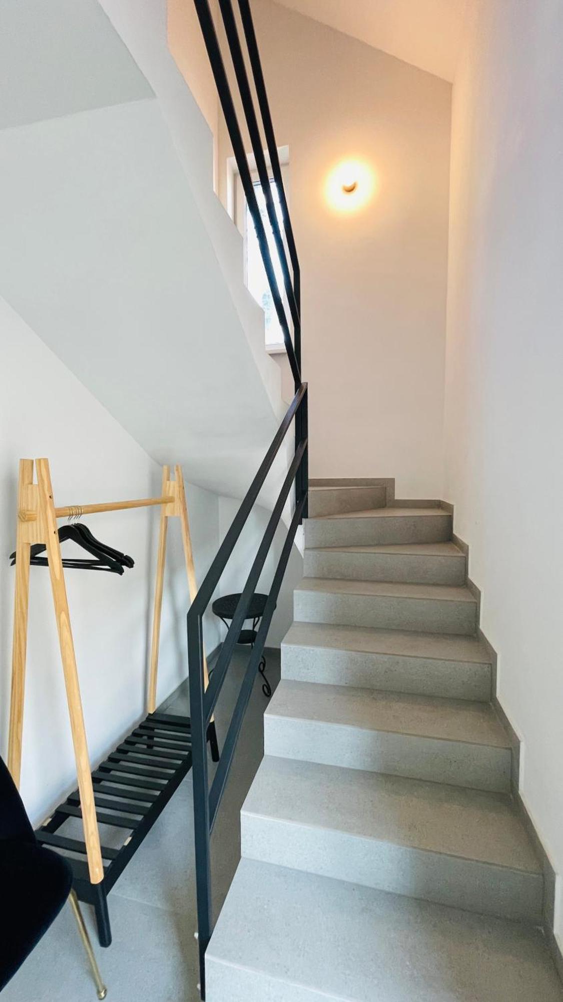 House Flow, 3 Room With Terrace, Free 2 Parking Bratislava Eksteriør billede