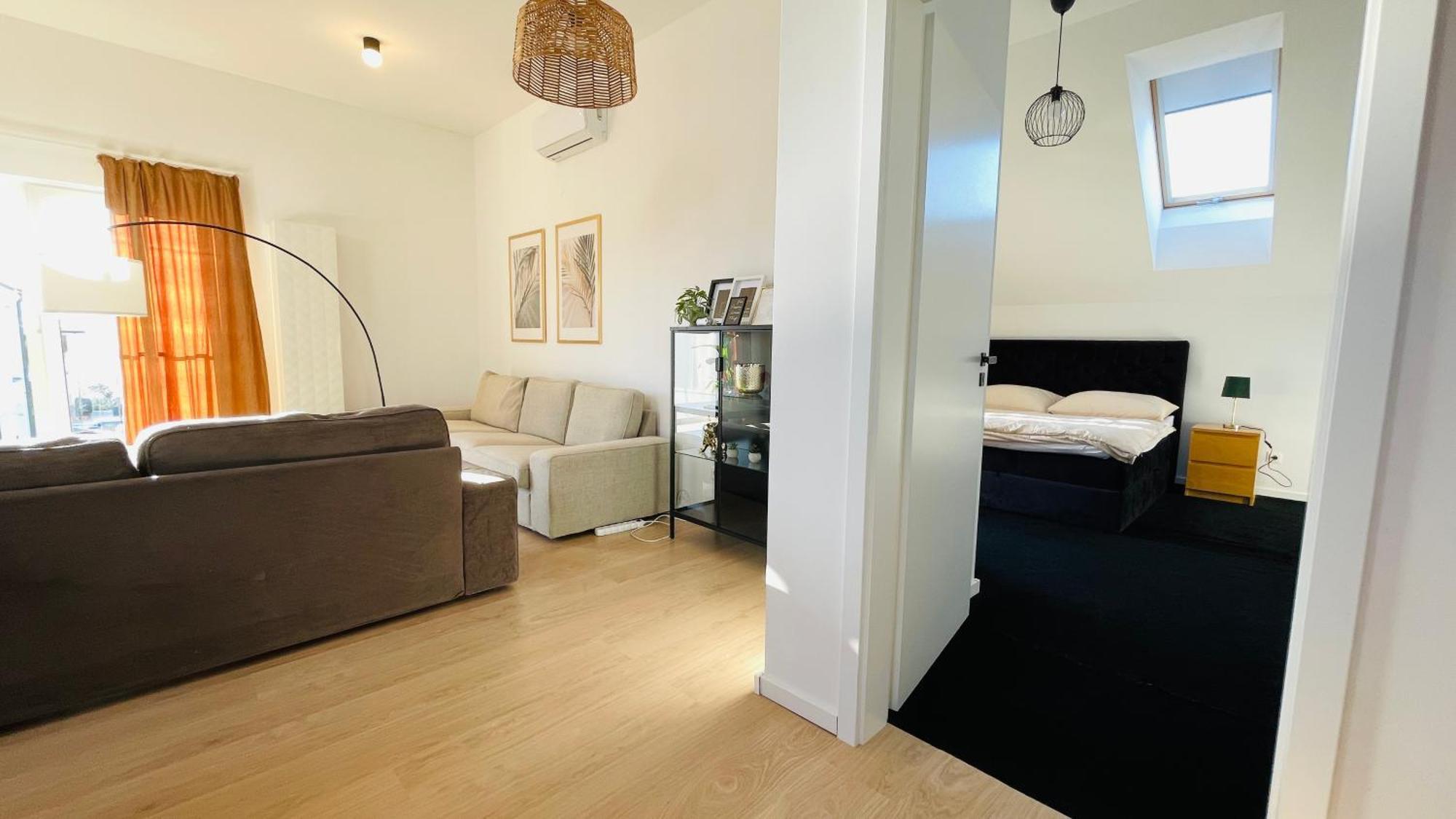 House Flow, 3 Room With Terrace, Free 2 Parking Bratislava Eksteriør billede